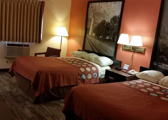 Super 8 By Wyndham Greenville