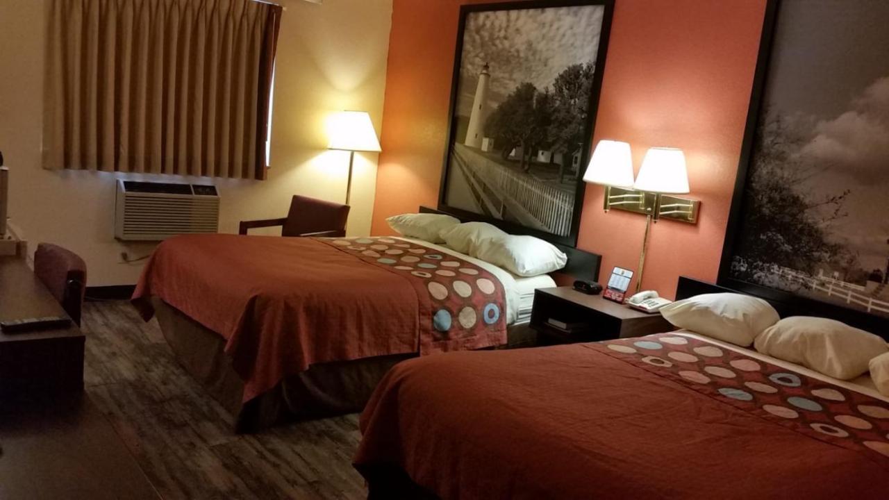 Super 8 By Wyndham Hotel Greenville